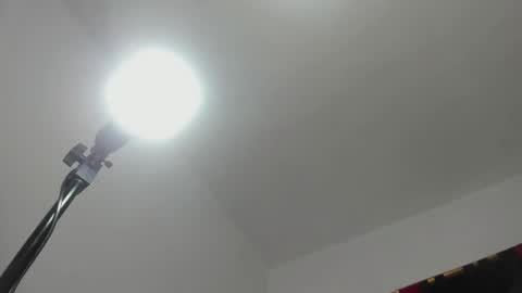 Snapshot of luna_marron chatting on May 2026 09:47:01 AM Luna online show from May 2026 09:47:01 AM