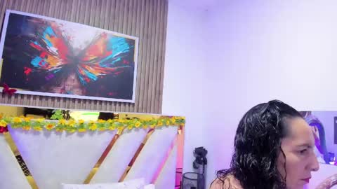 Snapshot of luna_naughty1 chatting on June 2026 09:34:02 AM luna_naughty1 online show from June 2026 09:34:02 AM