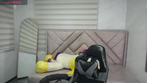 Live 1000pm 600am COLOMBIAN HOUR online show from September 2025 03:17:02 AM