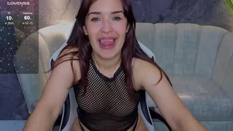 Live 1500am 2100pm COLOMBIAN HOUR online show from October 2025 01:24:02 PM