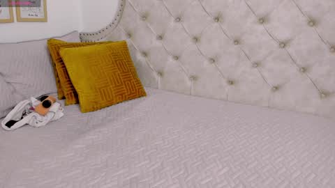 luna_valle online show from February 2025 11:50:01 PM