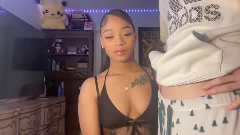 lunaa_11 online show from February 2025 08:42:01 AM