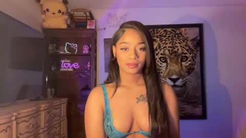 lunaa_11 online show from September 2025 05:30:01 AM