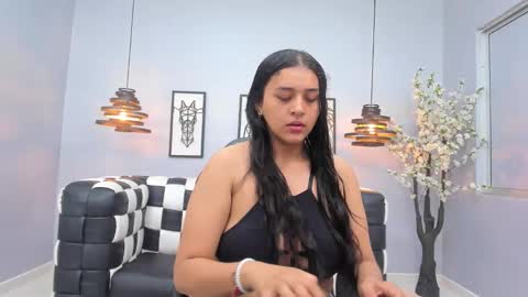Snapshot of lunaa_abril chatting on February 2026 11:32:01 AM Luna Abril online show from February 2026 11:32:01 AM