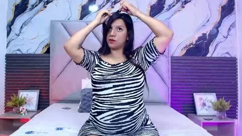 Snapshot of lunaa_rossee_ chatting on April 2026 07:51:02 PM Lunaa rossee online show from April 2026 07:51:02 PM