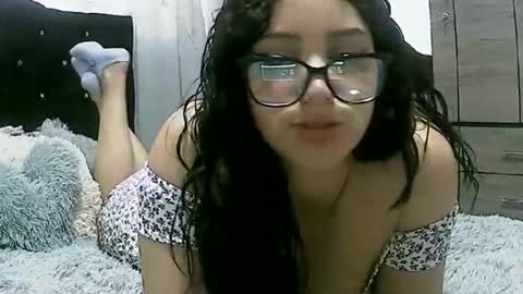 lunaa_sub online show from January 2025 09:37:01 PM