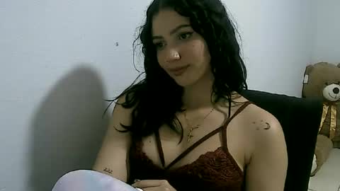 lunaa_sub online show from February 2025 02:39:02 AM