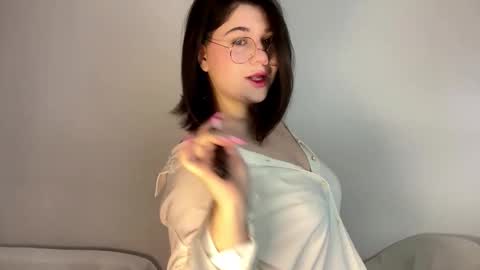 Snapshot of lunablakes chatting on March 2026 07:47:02 AM Luna online show from March 2026 07:47:02 AM