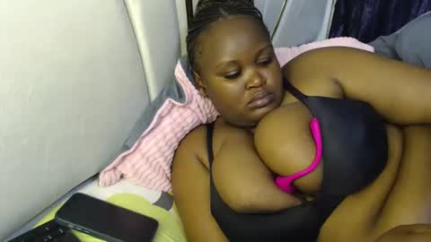 lunabloom01 online show from March 2026 09:24:02 AM