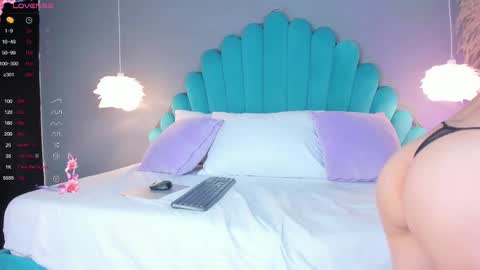 Luna  online show from October 2025 05:54:01 PM