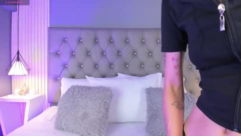 Luna  online show from January 2026 05:26:02 PM