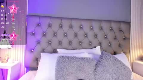 Luna  online show from March 2026 05:05:01 PM