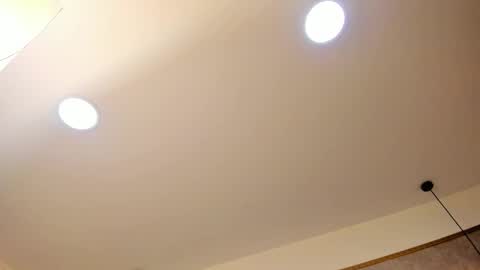 LUNA  online show from November 2025 01:11:02 PM