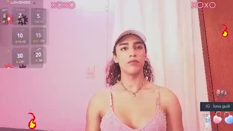 Snapshot of lunagudis chatting on July 2026 05:04:01 PM lunagudis online show from July 2026 05:04:01 PM