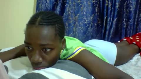 Snapshot of lunah_kitty chatting on April 2026 04:46:01 AM lunah_kitty online show from April 2026 04:46:01 AM