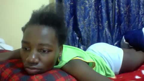 Snapshot of lunah_kitty chatting on April 2026 01:40:01 AM lunah_kitty online show from April 2026 01:40:01 AM