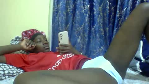 Snapshot of lunah_kitty chatting on May 2026 06:40:02 AM lunah_kitty online show from May 2026 06:40:02 AM