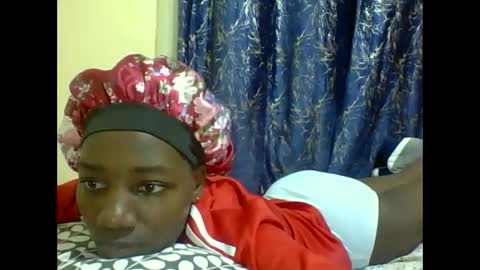 Snapshot of lunah_kitty chatting on May 2026 07:52:01 PM lunah_kitty online show from May 2026 07:52:01 PM