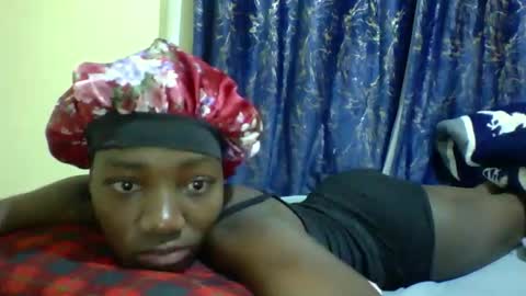 Snapshot of lunah_kitty chatting on May 2026 04:40:01 AM lunah_kitty online show from May 2026 04:40:01 AM