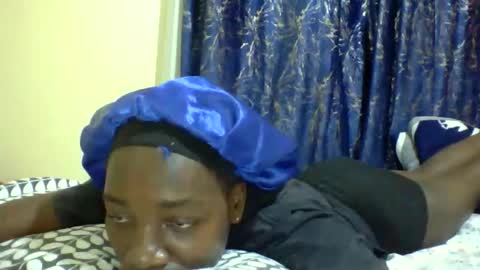 Snapshot of lunah_kitty chatting on May 2026 06:35:02 PM lunah_kitty online show from May 2026 06:35:02 PM