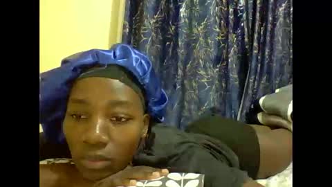 Snapshot of lunah_kitty chatting on May 2026 07:13:01 AM lunah_kitty online show from May 2026 07:13:01 AM
