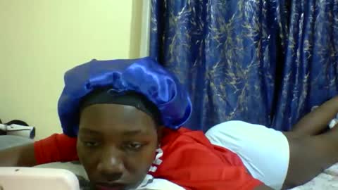 Snapshot of lunah_kitty chatting on May 2026 08:08:02 AM lunah_kitty online show from May 2026 08:08:02 AM