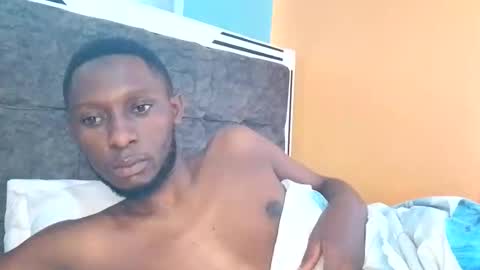 lunalove22_ online show from April 2026 04:13:02 AM