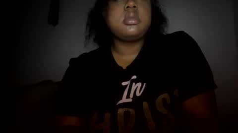 lunamoth00 online show from February 2026 04:40:02 PM