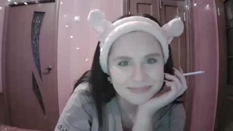 lunamystique_ online show from February 2025 09:18:02 PM