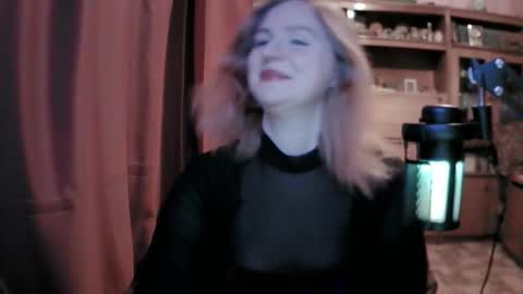 lunamystique_ online show from February 2026 08:46:02 PM