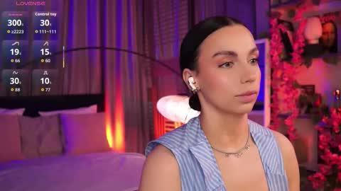 Luna  next streams Mon Fri Sat Sun 8pm-5am gmt0 online show from October 2025 08:26:01 PM