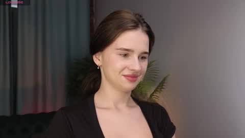Snapshot of lunaolivia_ chatting on September 2025 12:40:01 PM lunaolivia_ online show from September 2025 12:40:01 PM