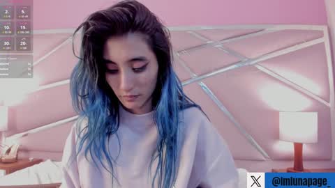 Snapshot of lunapagee chatting on January 2025 12:25:02 AM Luna Page online show from January 2025 12:25:02 AM