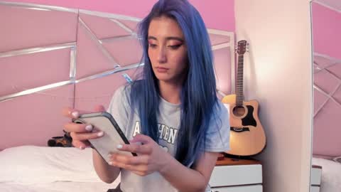 Snapshot of lunapagee chatting on January 2025 04:22:01 PM Luna Page online show from January 2025 04:22:01 PM