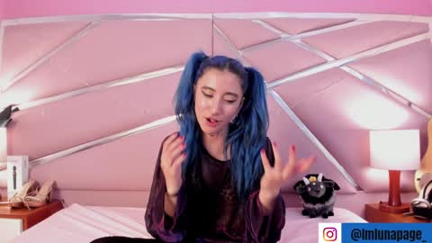 Snapshot of lunapagee chatting on February 2025 04:36:02 PM Luna Page online show from February 2025 04:36:02 PM