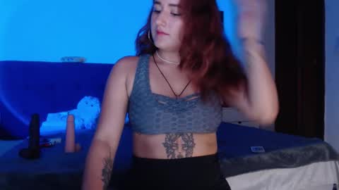 Julieth  online show from November 2025 11:15:02 PM