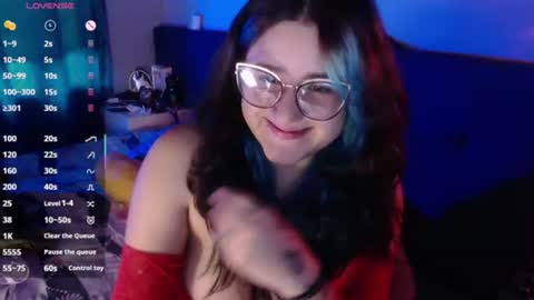 Julieth  online show from July 2026 12:31:02 PM
