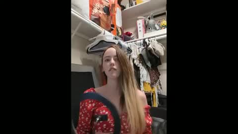 lunapixie2020 online show from January 2025 06:57:02 AM