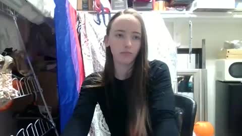 lunapixie2020 online show from November 2025 08:52:01 PM