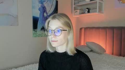 Sofia online show from October 2025 12:47:01 PM