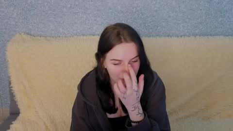 Snapshot of lunariaas chatting on April 2026 05:12:02 AM Valeria online show from April 2026 05:12:02 AM