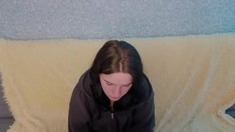 Snapshot of lunariaas chatting on April 2026 07:45:01 AM Valeria online show from April 2026 07:45:01 AM