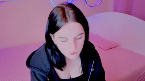 Snapshot of lunariaas chatting on April 2026 07:58:02 PM Valeria online show from April 2026 07:58:02 PM