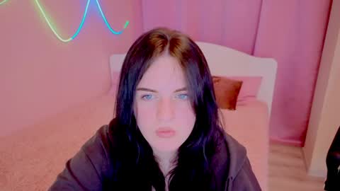Snapshot of lunariaas chatting on April 2026 08:45:02 PM Valeria online show from April 2026 08:45:02 PM
