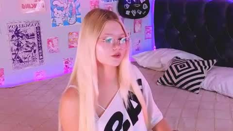 Snapshot of lunariafox chatting on July 2026 03:21:02 PM lunariafox online show from July 2026 03:21:02 PM