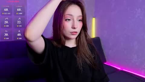 Snapshot of lunarialive chatting on June 2026 10:18:01 AM Sonya online show from June 2026 10:18:01 AM