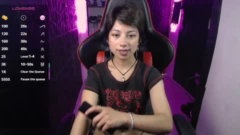 lunarichy online show from May 2026 07:44:02 PM
