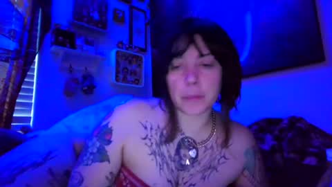 Snapshot of lunarqueen420 chatting on July 2026 09:14:01 PM lunarqueen420 online show from July 2026 09:14:01 PM