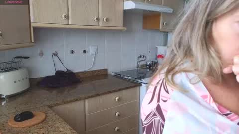 Snapshot of lunary_mix chatting on March 2025 03:05:01 PM  Luna online show from March 2025 03:05:01 PM