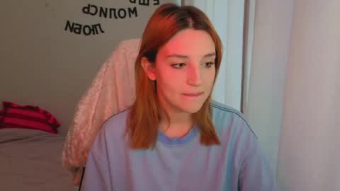 Snapshot of lunatale chatting on May 2026 11:29:01 AM Kate online show from May 2026 11:29:01 AM